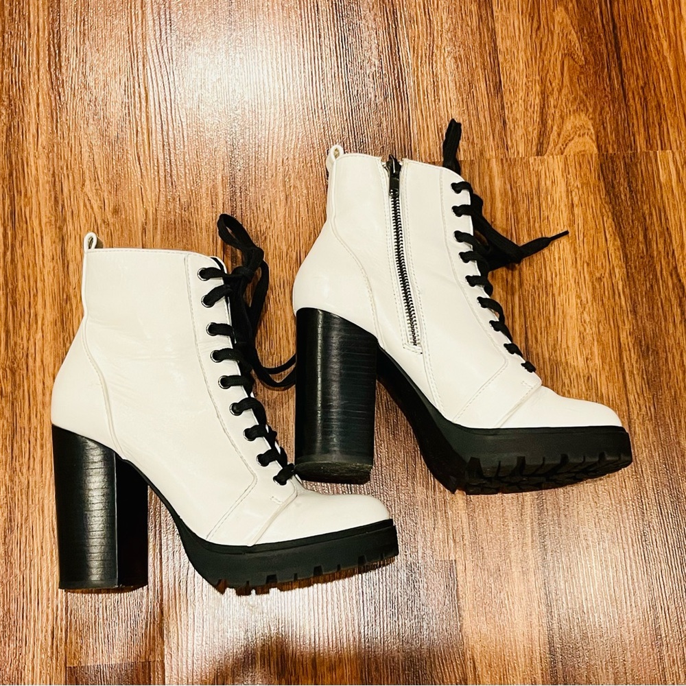 Steve Madden-Laurie Combat Boot